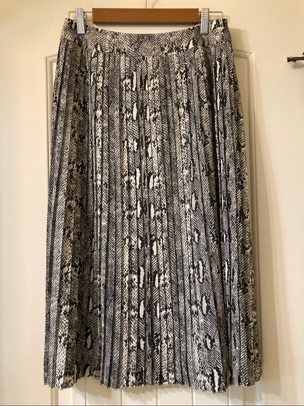 Black & Cream Animal Patterned Pleated Midi Skirt